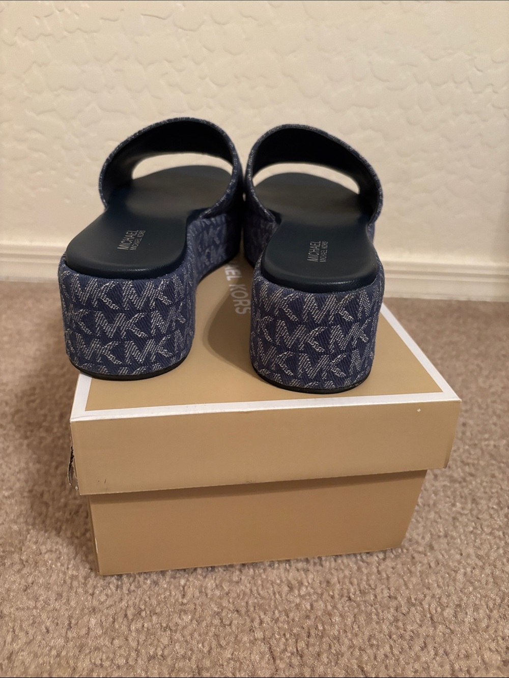 Michael Kors Blue MK Logo Denim-Pattern Slide Sandals - Picture 2 of 4